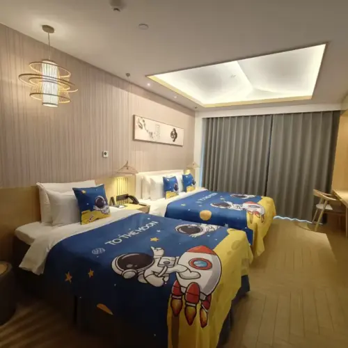 青莲居风景家庭房（古城景观+智能控制+零压床垫）