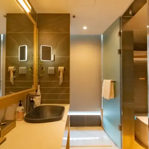 青莲居风景家庭房（古城景观+智能控制+零压床垫）