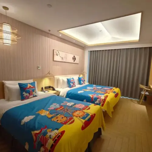 青莲居风景家庭房（古城景观+智能控制+零压床垫）