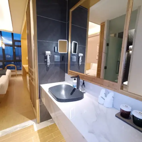 清莲居风景套房（古城景观+智能控制+零压床垫）